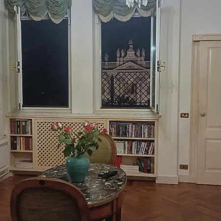 Terrace Of The Aureli Apartamento